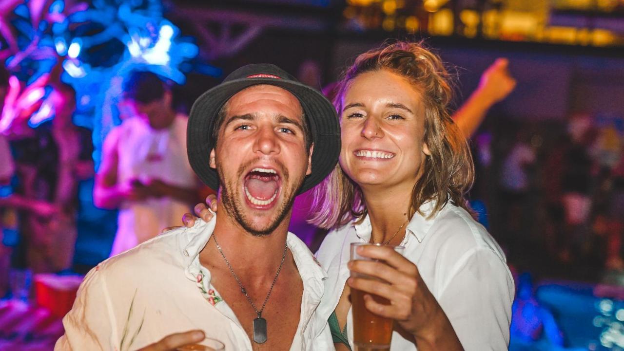 Youth Shack Backpackers Darwin Buitenkant foto